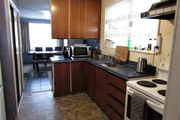 8 Reid Street, Blaketown