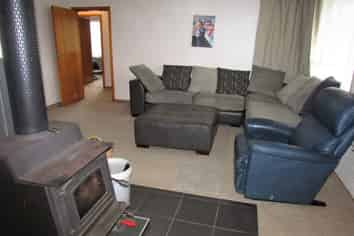 8 Reid Street, Blaketown