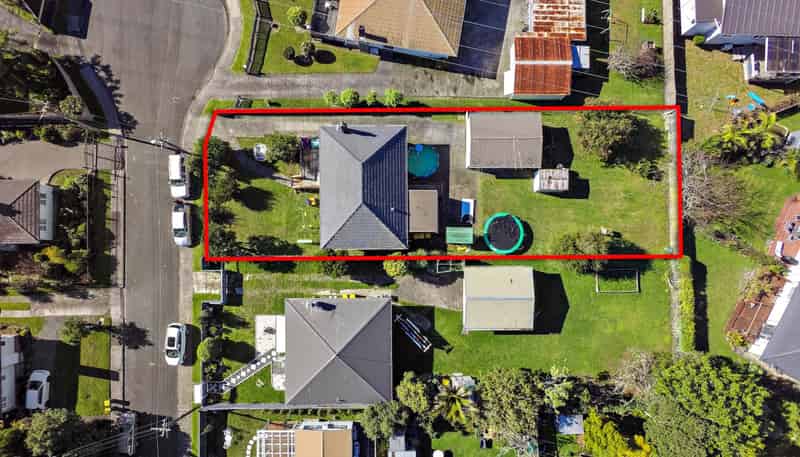 5 Devon Street, Te Atatu South