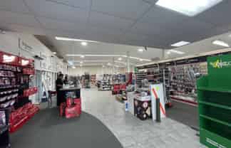 CBRE: Cavendish Drive Industrial/Showroom