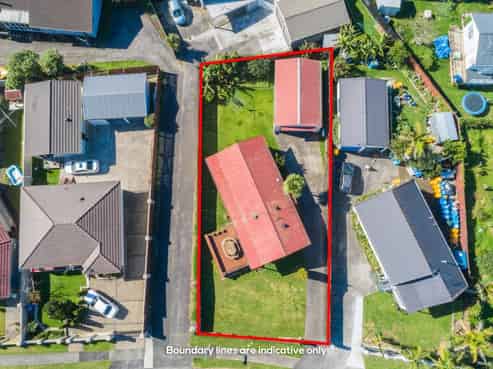 65 Charntay Avenue, Clover Park