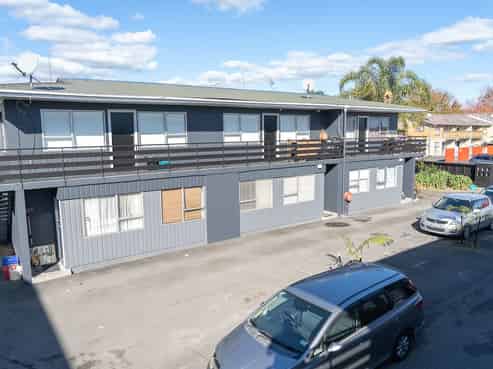 20 and 22 Willoughby Street, Whitiora