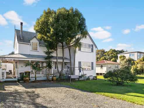 24 Third View Avenue, Beachlands