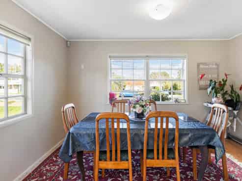 24 Third View Avenue, Beachlands