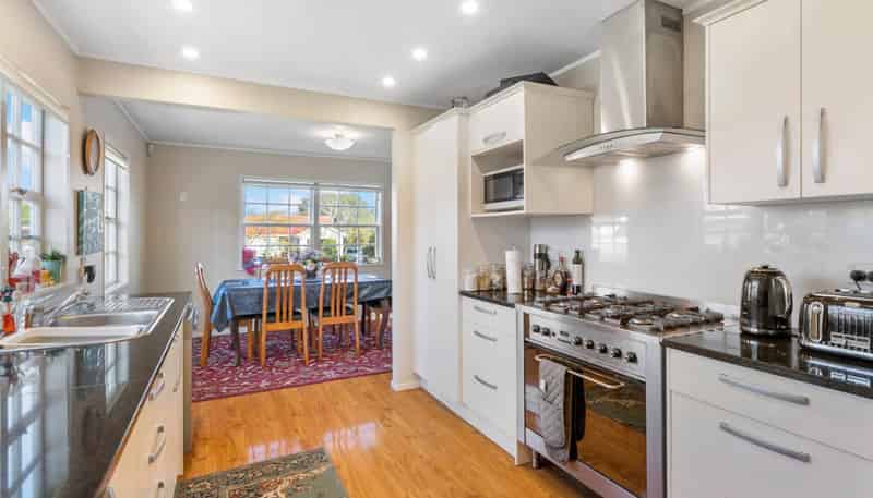 24 Third View Avenue, Beachlands