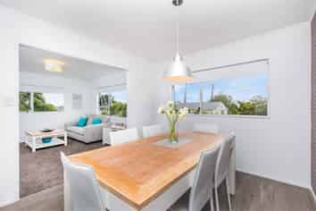 1/52 Arran Road, Browns Bay