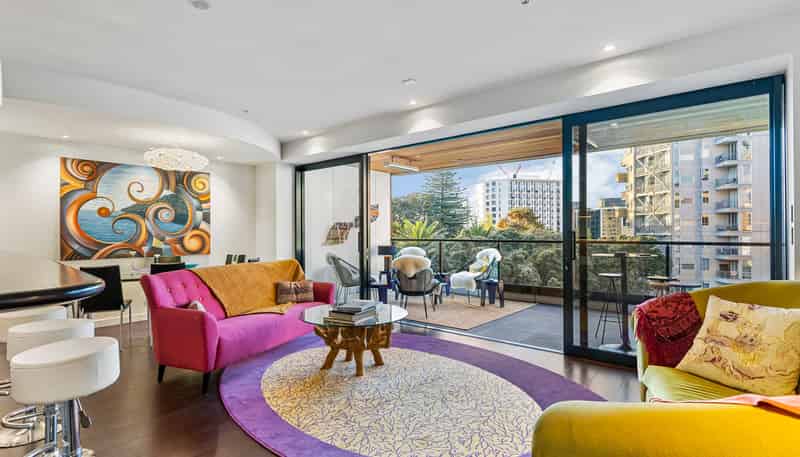 202/26 Poynton Terrace (Oasis), Auckland Central