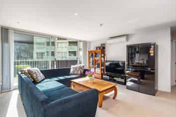 107/25 Don McKinnon drive, Albany