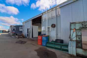 UNDER CONTRACT An Investment of high currency.