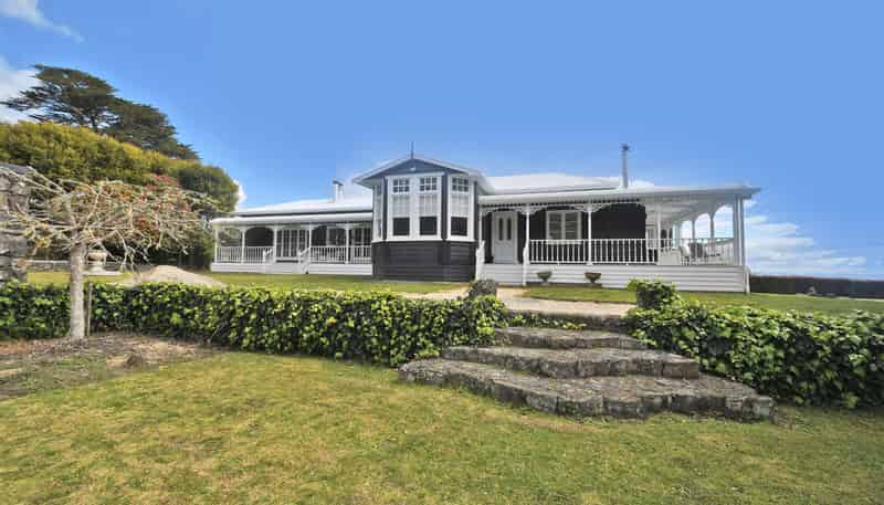 112 Rodney Road, Leigh