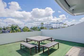 204/88 The Strand, Parnell