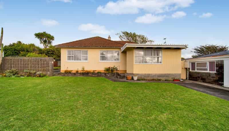 205 South Road, Spotswood