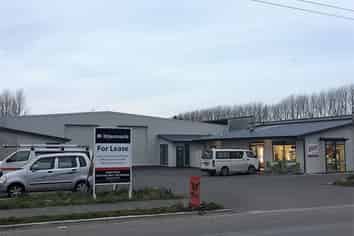 Warehouse / Showroom