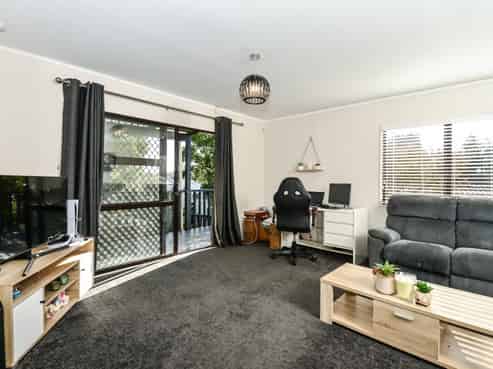 8B Madison Place, Dinsdale