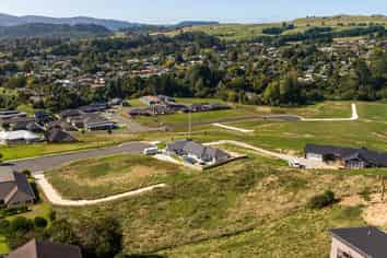 31 Great West Road, Westbrook