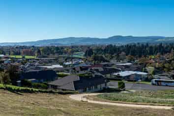 31 Great West Road, Westbrook