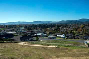 31 Great West Road, Westbrook