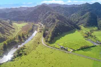 2196 Waitotara Valley Road, Waitotara