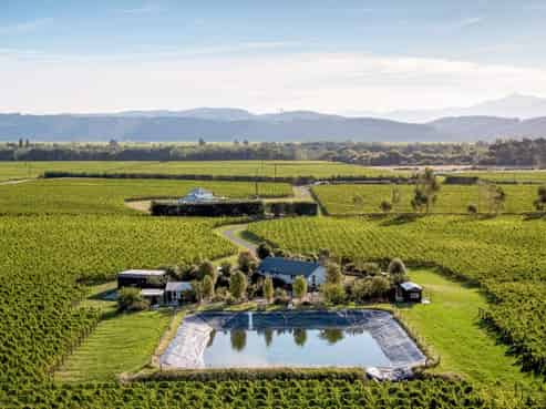 151 Guernsey Road, Wairau Valley