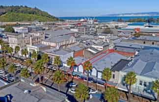 Lease: Sunny side in the central CBD