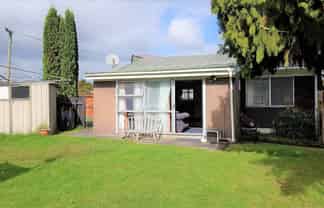 1/82 Porchester Road,, Papakura