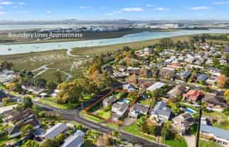 128 & 130 Tiroroa Avenue, Te Atatu South