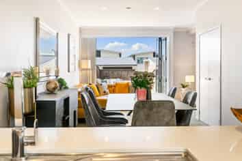 16 Squadron Drive, Hobsonville