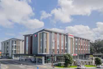 302/9 Kaipiho Lane, Albany