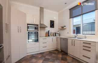 16 Larkworthy Street, 