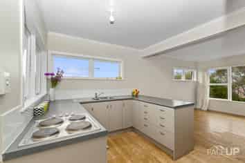 2/6 Corunna Road, Milford