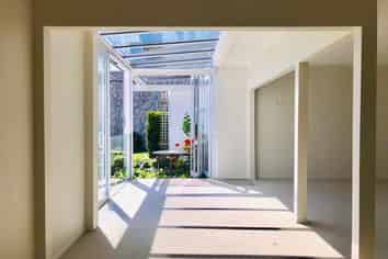 2/15 Bridgewater Road, Parnell