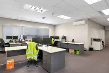 Quality freehold investment