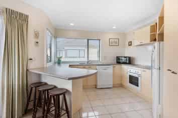 4/96 Elliot Street, Howick