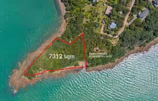 31 Hunterville Road, Waiheke Island