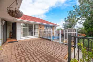 76 & 76a Hillsborough Rd, Hillsborough