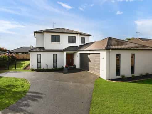 24 Langdale Court, Huntington