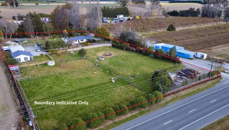 889 Pleasant Point Highway, Levels