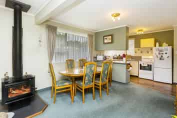 24 Shanly Street, Brown Owl