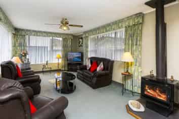 24 Shanly Street, Brown Owl