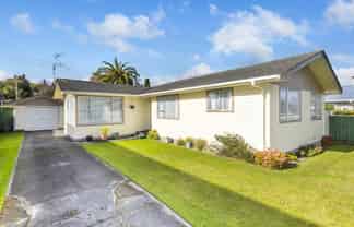 24 Shanly Street, Brown Owl