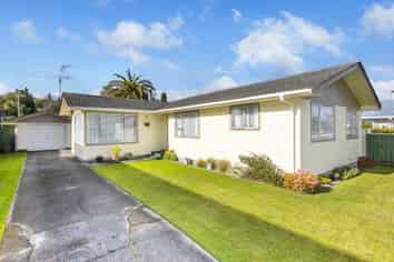 24 Shanly Street, Brown Owl