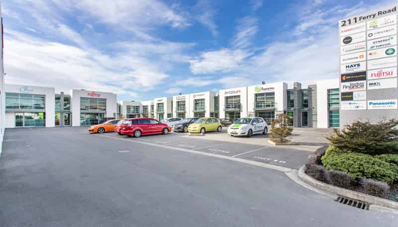 211 Ferry Road, Waltham