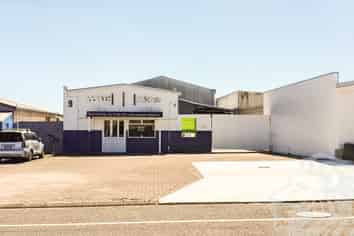 Awaiting Renovation for Right Tenant