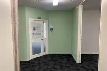 Ground floor office available now!!!