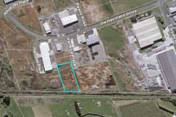 Flat industrial land in great location