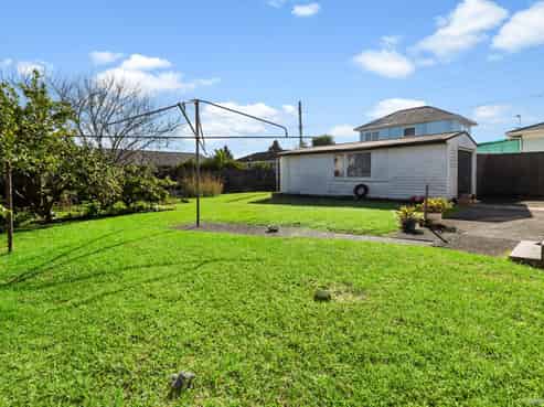 18 Eastdale Road, Avondale