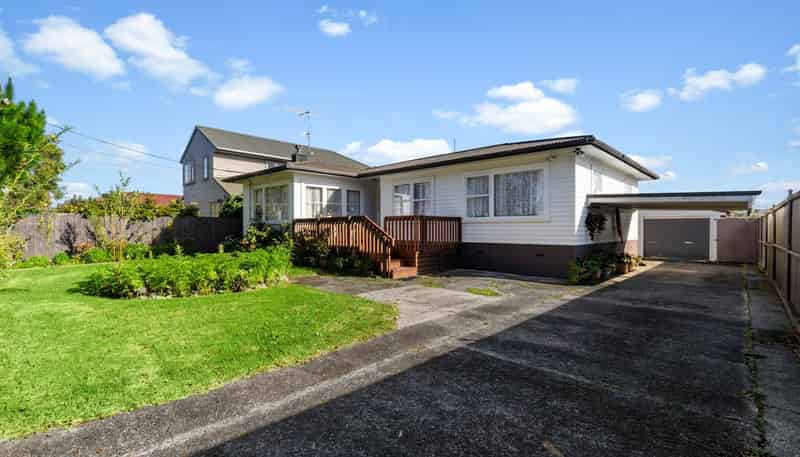 18 Eastdale Road, Avondale