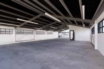 GORGEOUS REFIT OF KINGSLAND STANDALONE