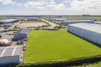 Be Front and Centre of IZONE