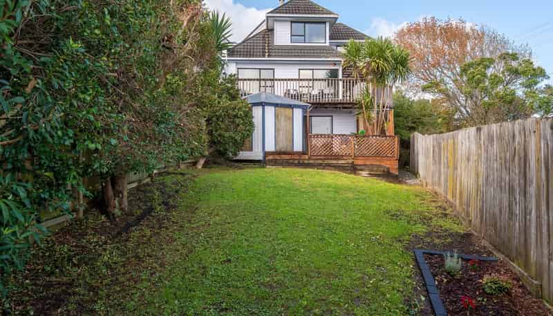 1/2A Sunnynook Road, Sunnynook